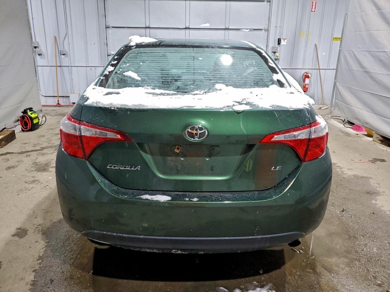 Toyota Corolla L Image 2