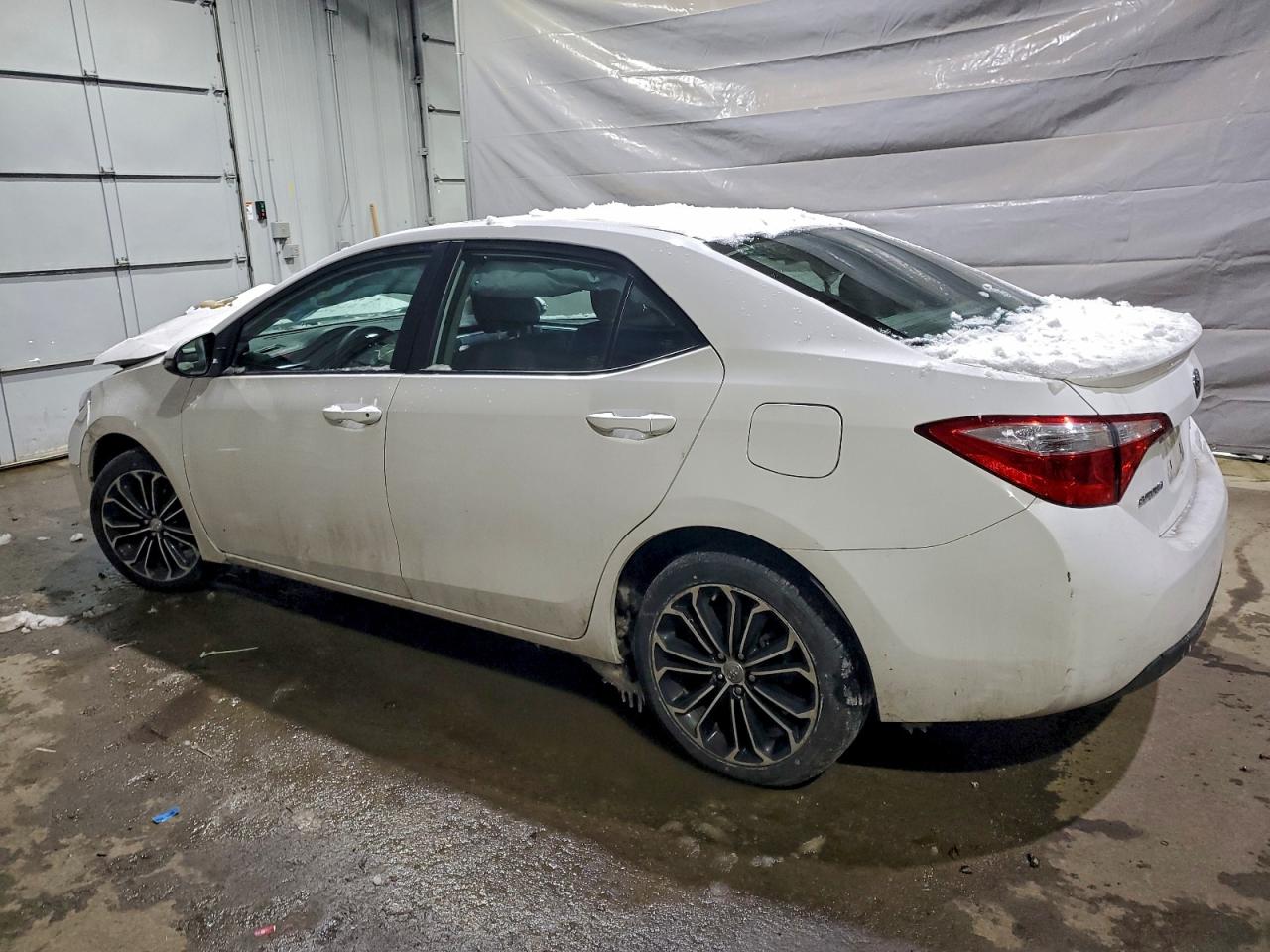 Toyota Corolla L Image 3