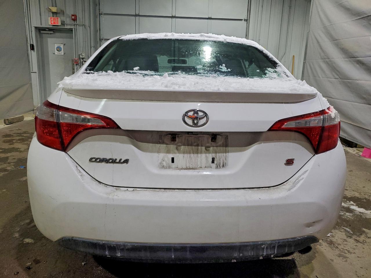 Toyota Corolla L Image 6