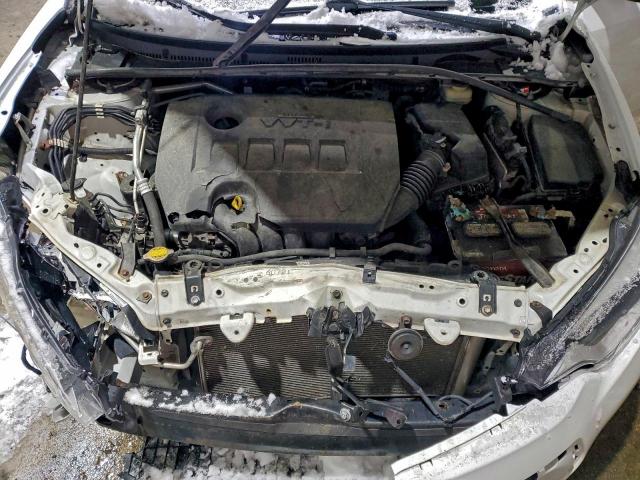 Toyota Corolla L Image 11