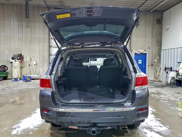 Toyota Highlander Base Image 6