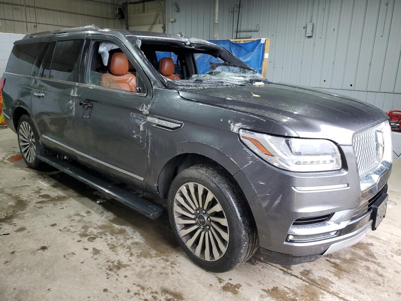 Lincoln Navigator L Reserve Image 5