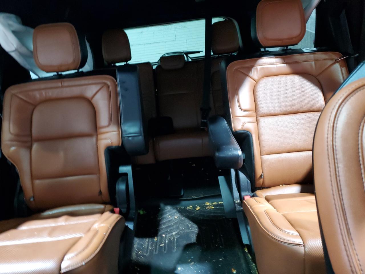 Lincoln Navigator L Reserve Image 8