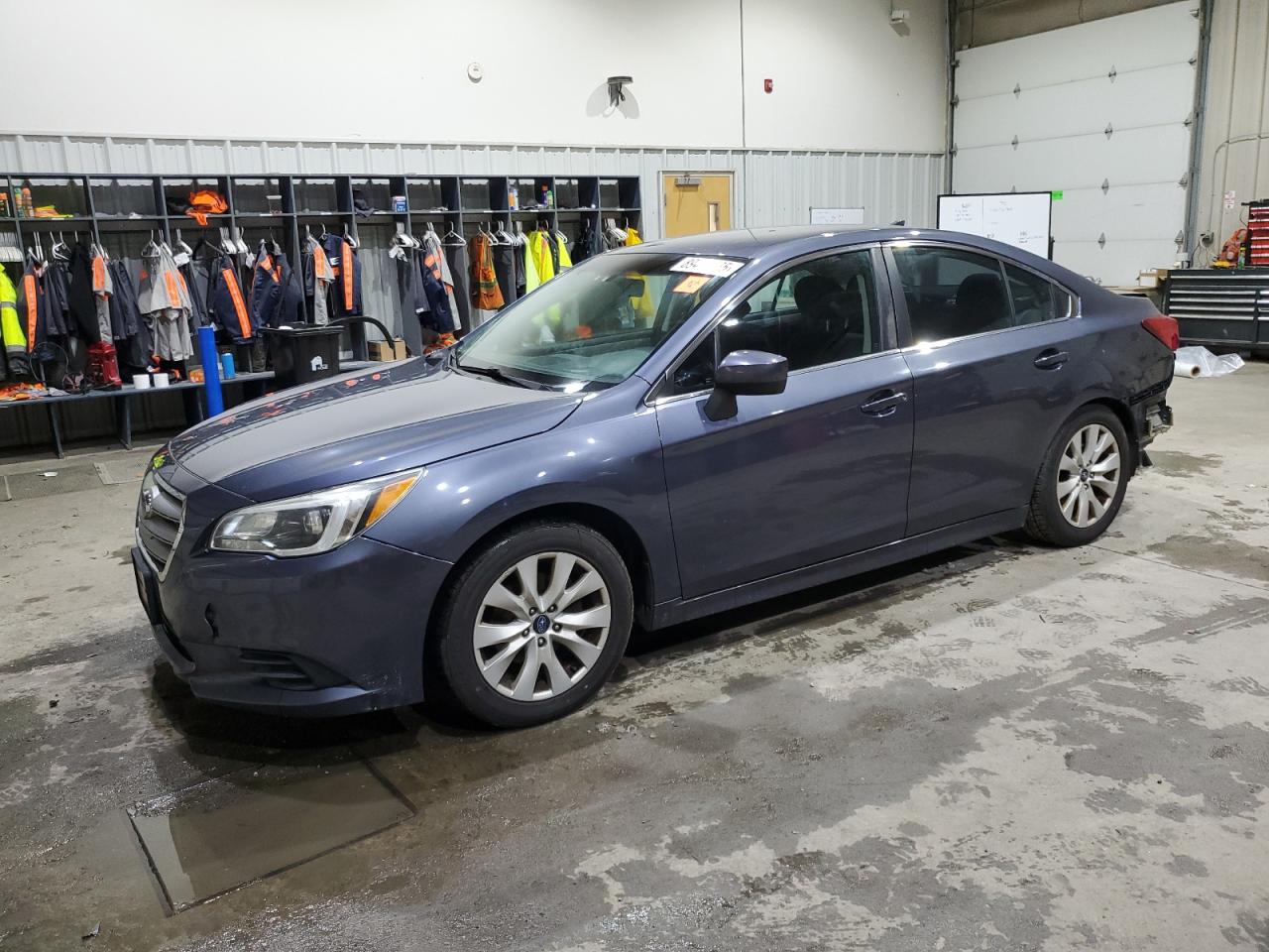 Subaru Legacy 2.5i Premium Image 1