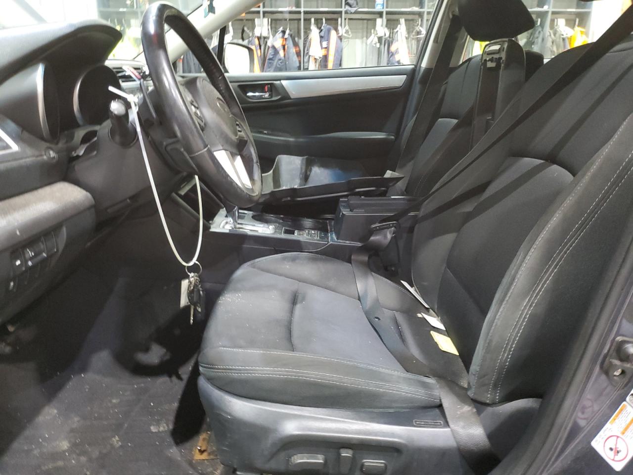 Subaru Legacy 2.5i Premium Image 12