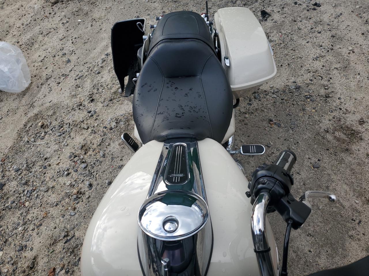 Harley-Davidson Fl Image 8