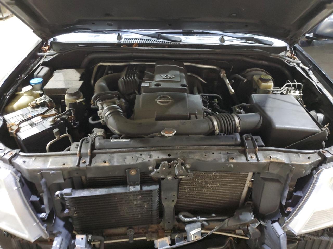 Nissan Frontier Sv Image 9