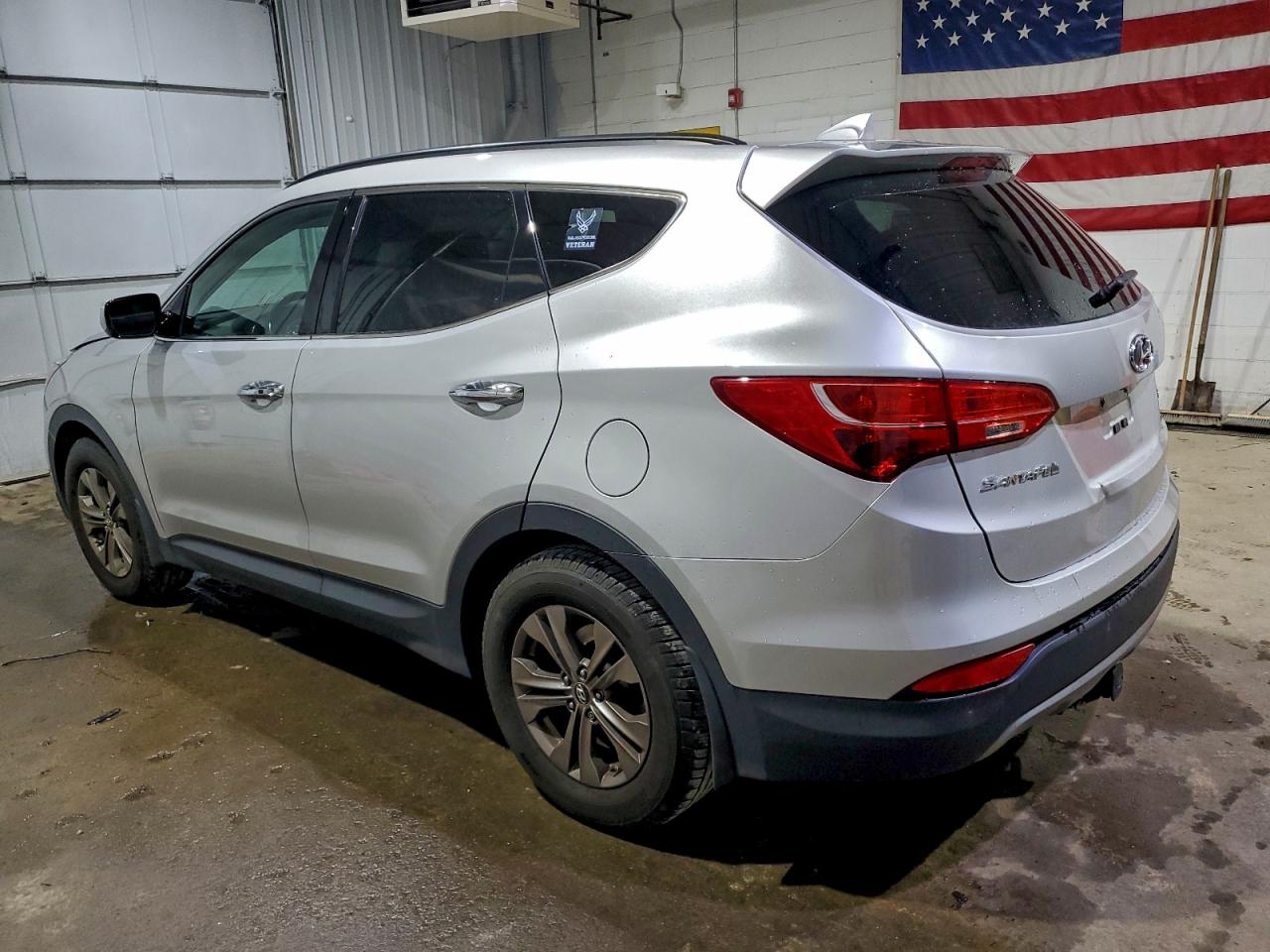 Hyundai SANTA FE Image 4