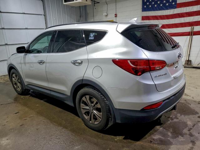 Hyundai SANTA FE Image 4