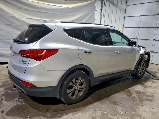 Hyundai SANTA FE Image 13