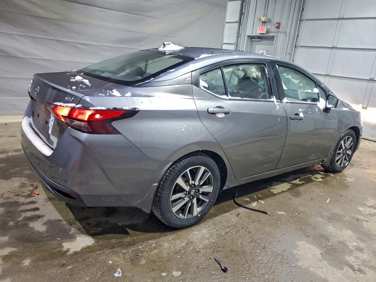 Nissan Versa Sv Image 4