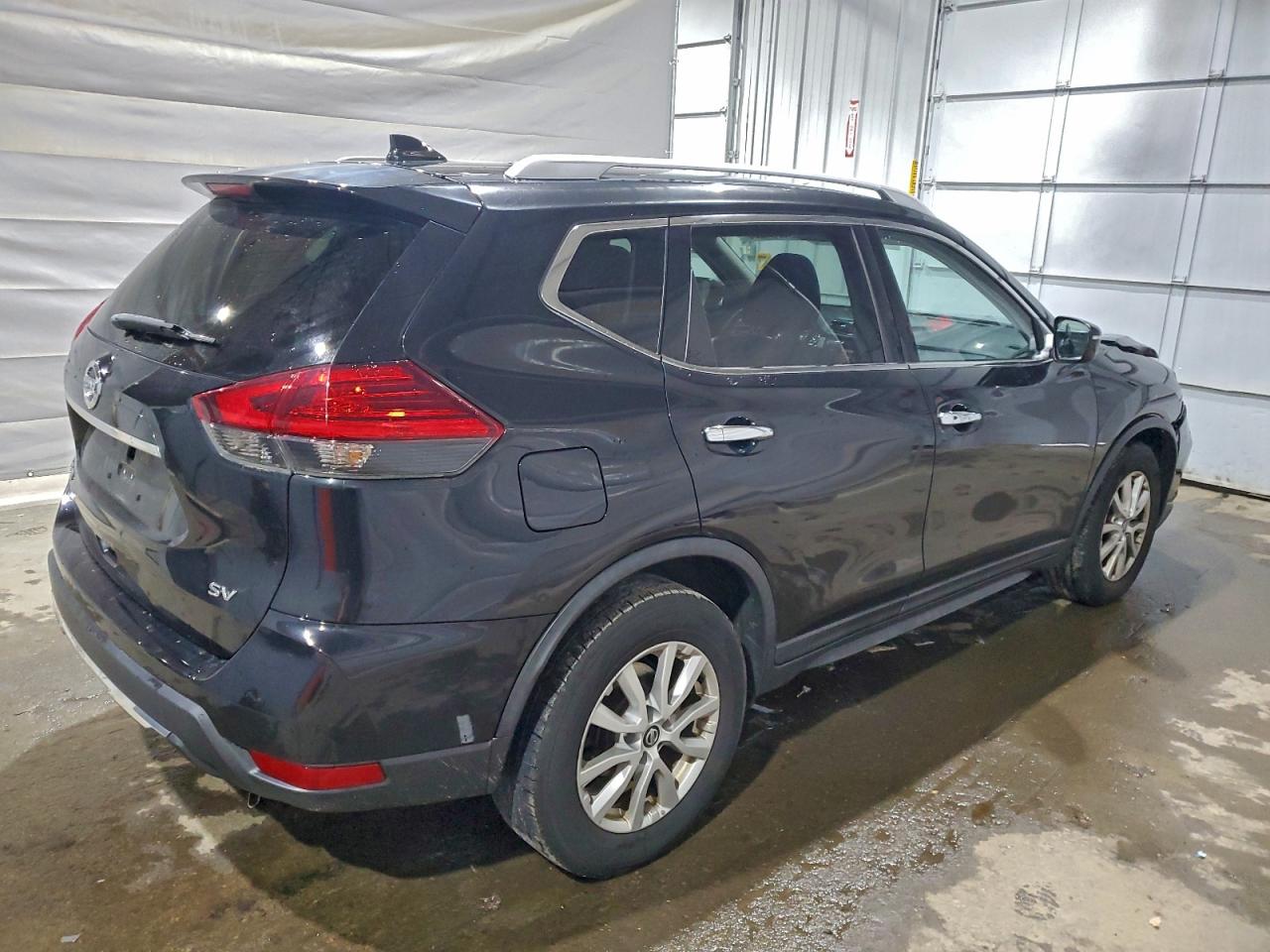 Nissan Rogue S Image 4