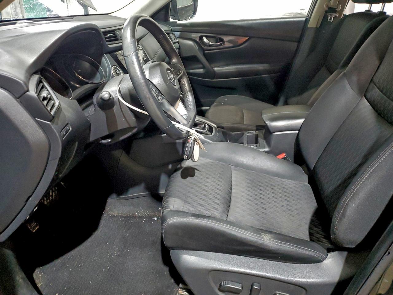 Nissan Rogue S Image 10