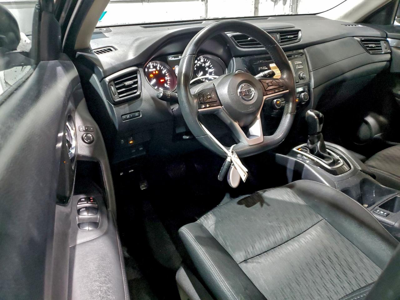 Nissan Rogue S Image 11