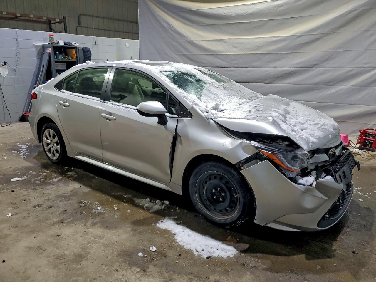 Toyota Corolla Le Image 12