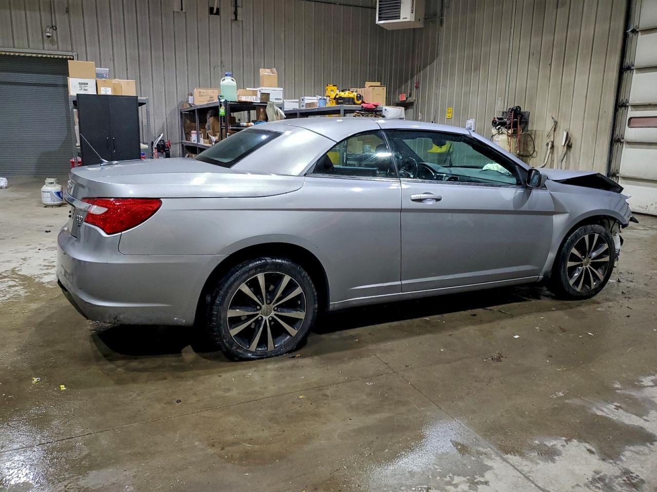 Chrysler 200 S Image 5