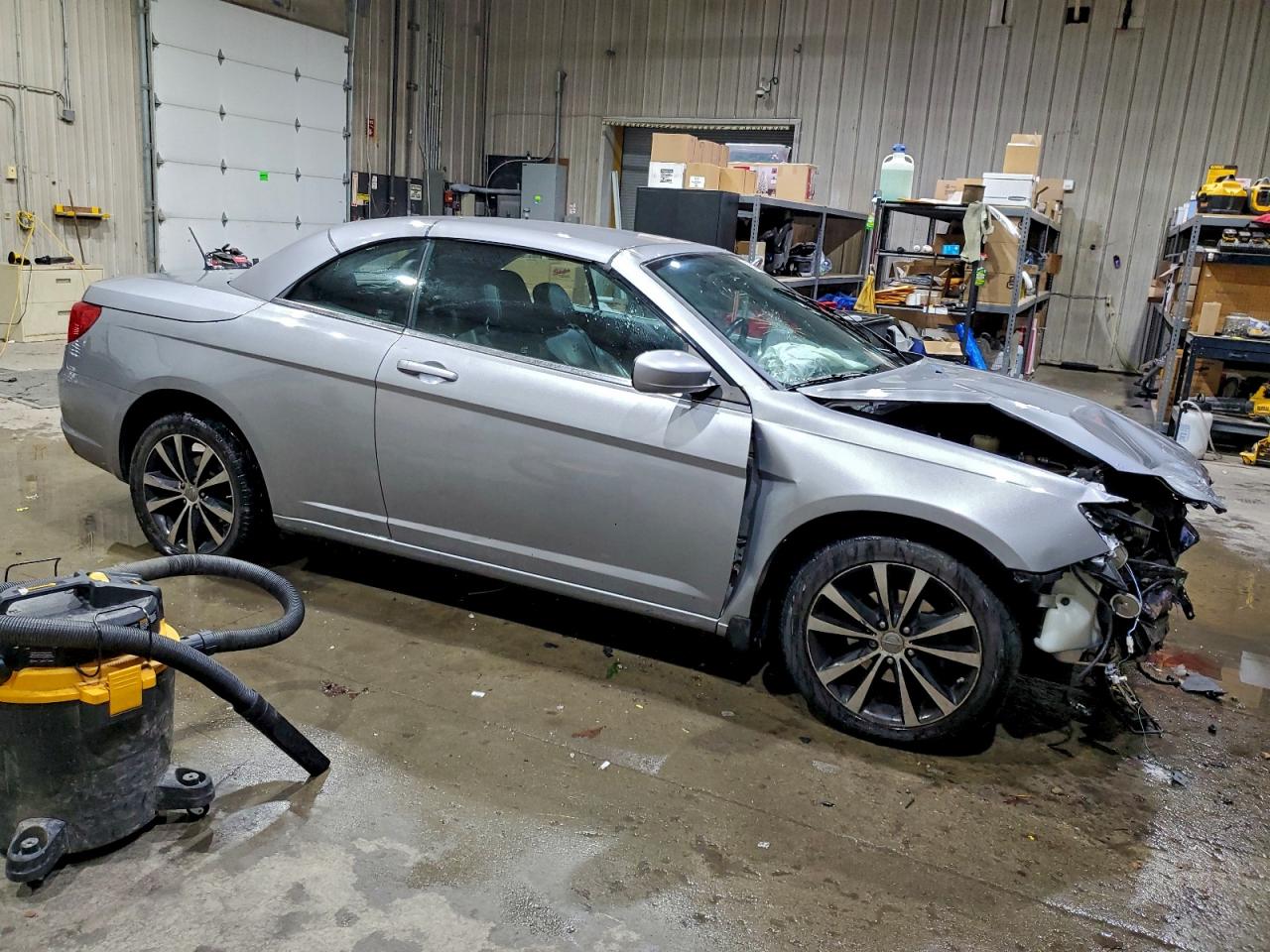 Chrysler 200 S Image 11