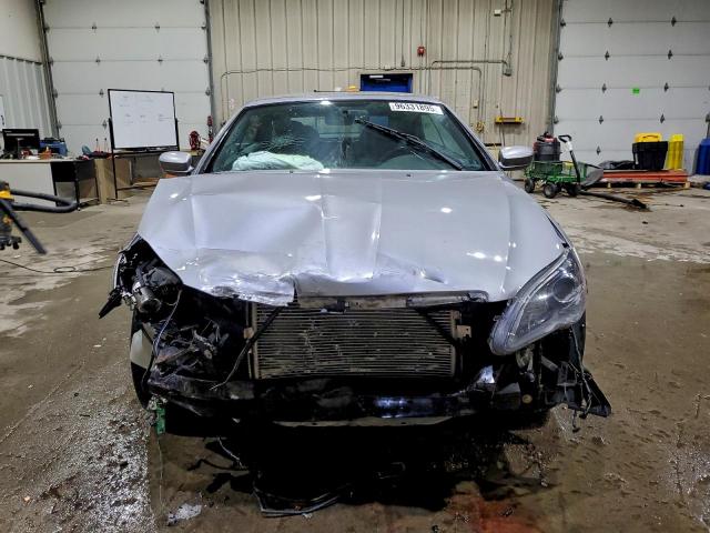 Chrysler 200 S Image 9