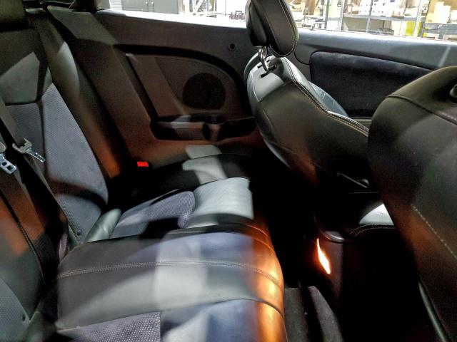 Chrysler 200 S Image 2