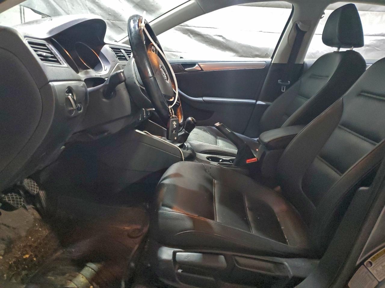 Volkswagen Jetta Se Image 4