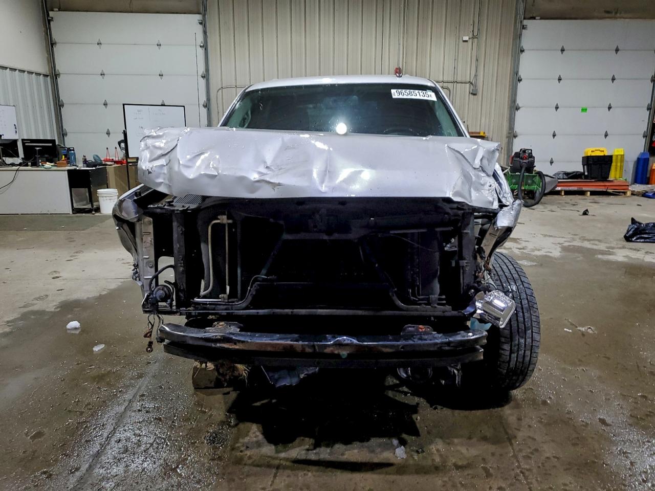 Chevrolet Avalanche Ls Image 4