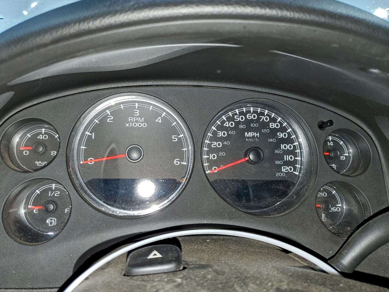 Chevrolet Avalanche Ls Image 8