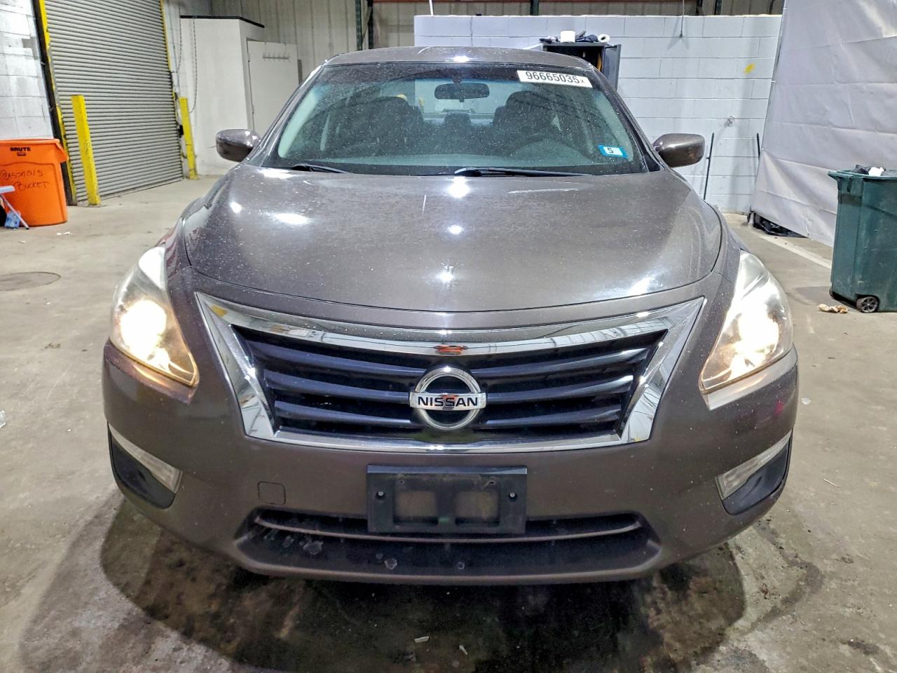 Nissan Altima 2.5 Image 4