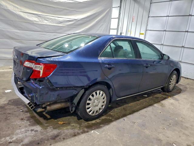 Toyota Camry L Image 10