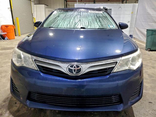 Toyota Camry L Image 3