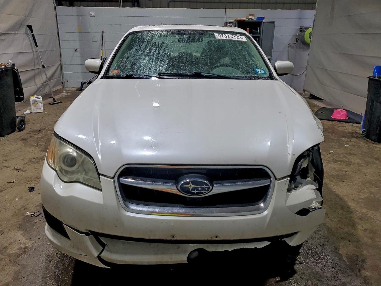 Subaru Legacy 2.5i Image 7