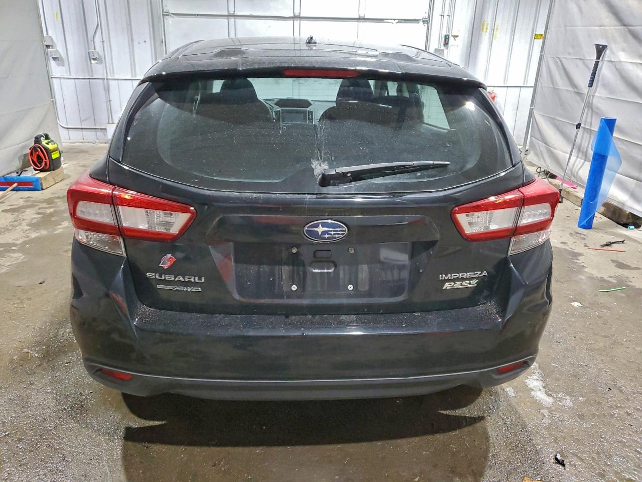 Subaru Impreza Image 10