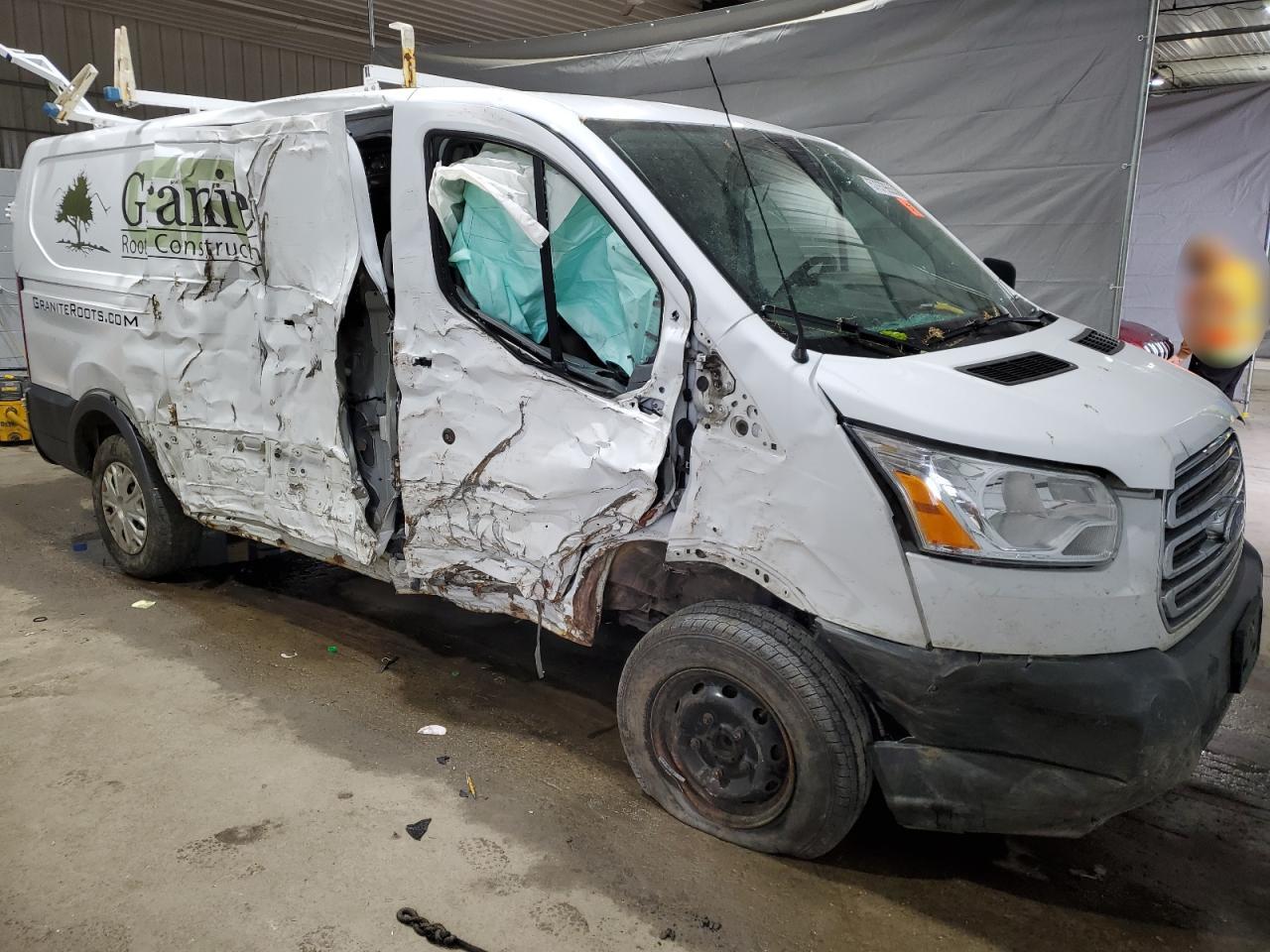 Ford Transit T-250 Image 5