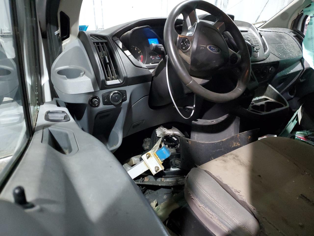 Ford Transit T-250 Image 8