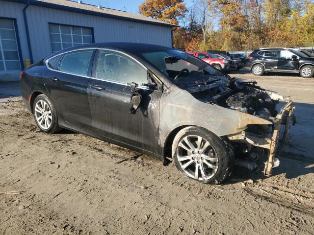 Chrysler 200 Limited Image 8