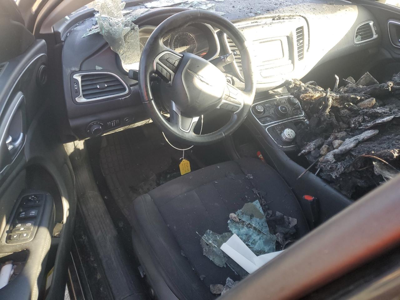 Chrysler 200 Limited Image 3