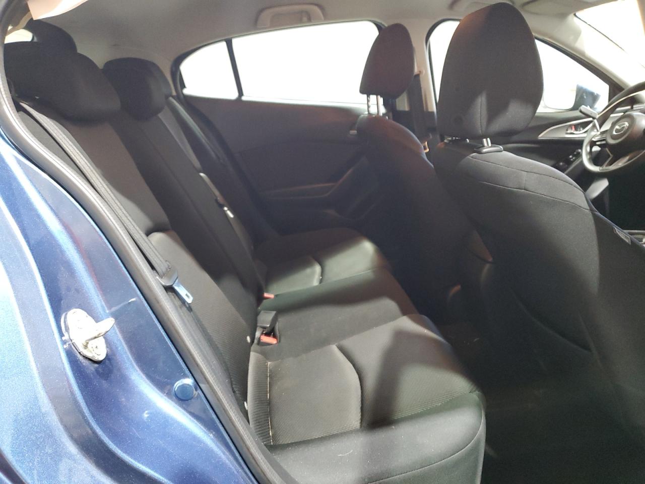 Mazda 3 Sport Image 4