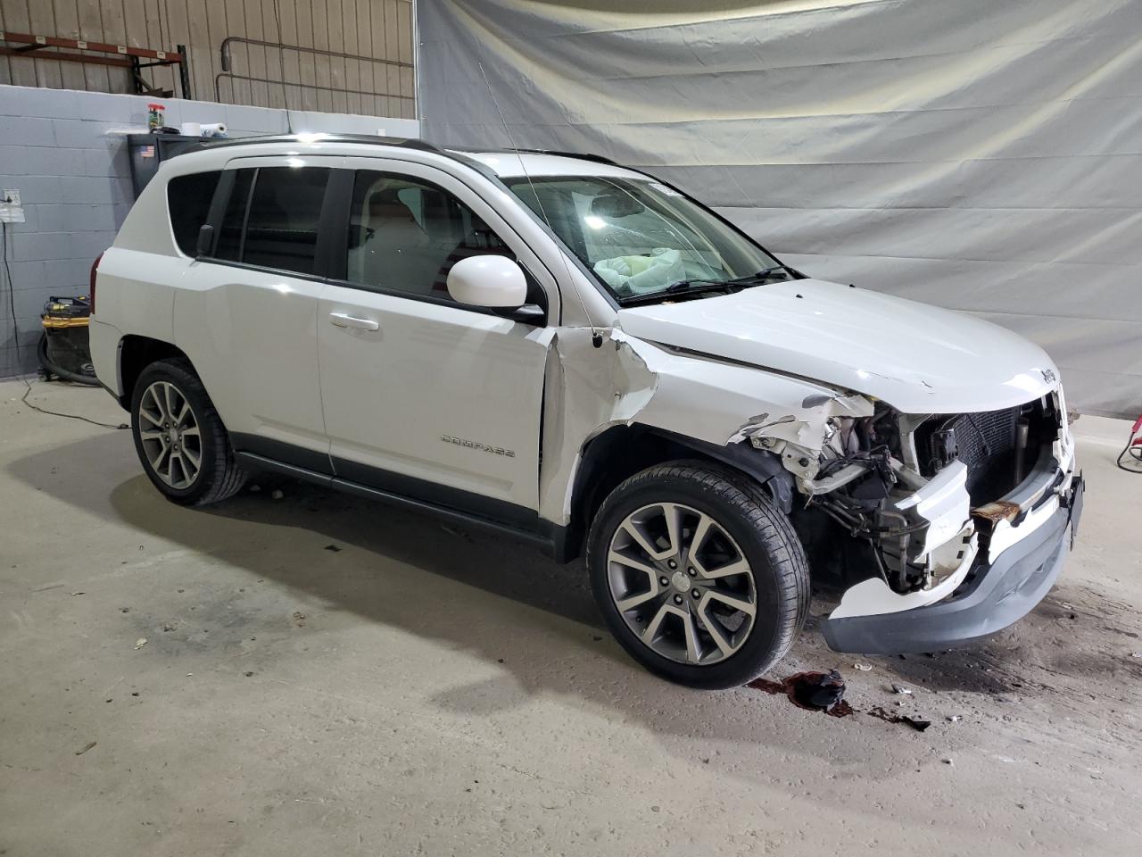 Jeep Compass Limited Image 12