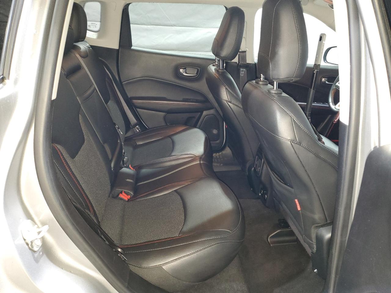 Jeep Compass Trailhawk Image 9