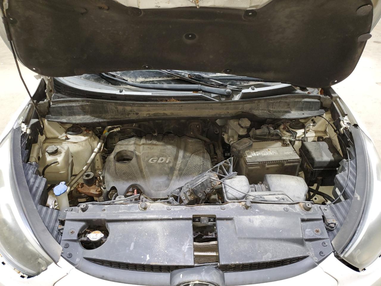 Hyundai TUCSON Gls Image 8