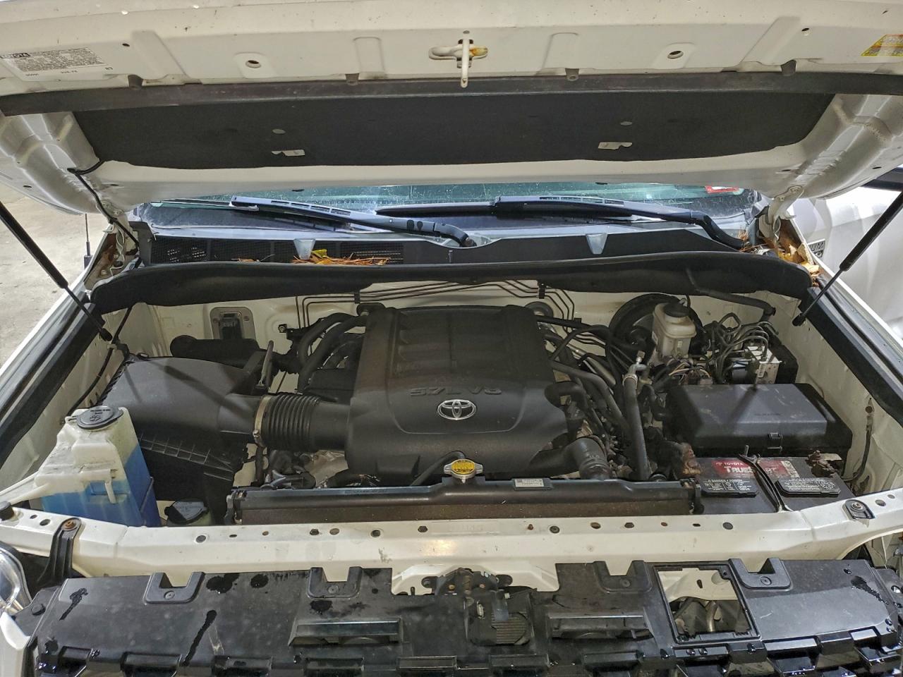 Toyota Tundra Crewmax 1794 Image 8