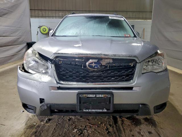 Subaru Forester 2.5i Premium Image 8