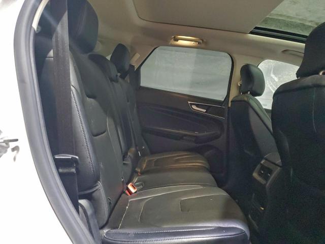 Ford Edge Titanium Image 11