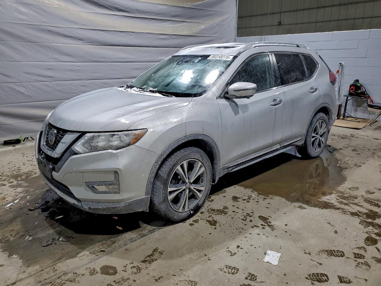 Nissan Rogue S Image 1