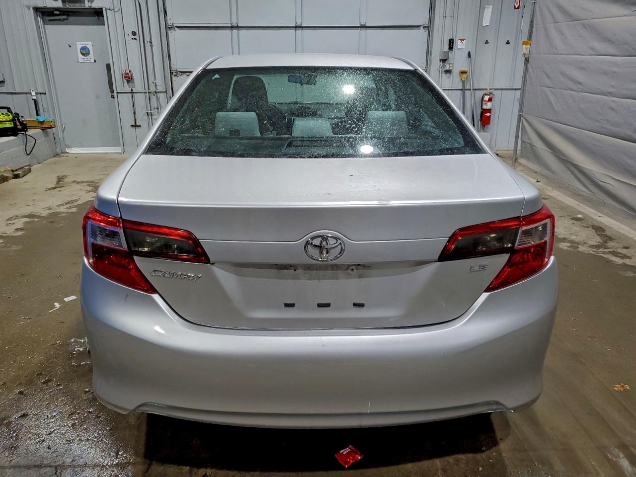 Toyota Camry L Image 3