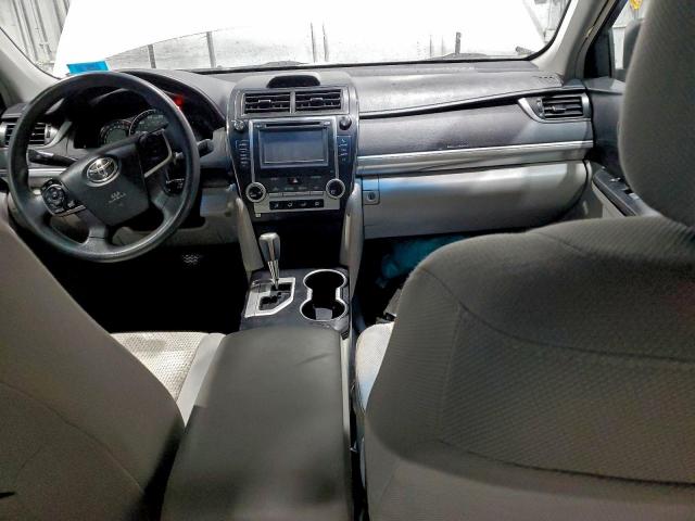 Toyota Camry L Image 5