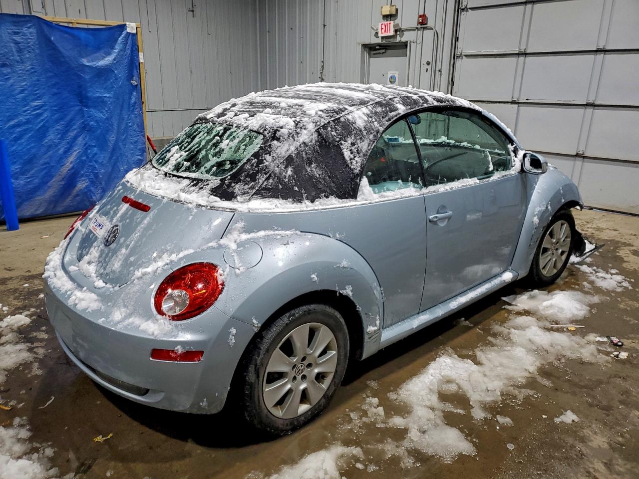 Volkswagen Beetle S Image 2