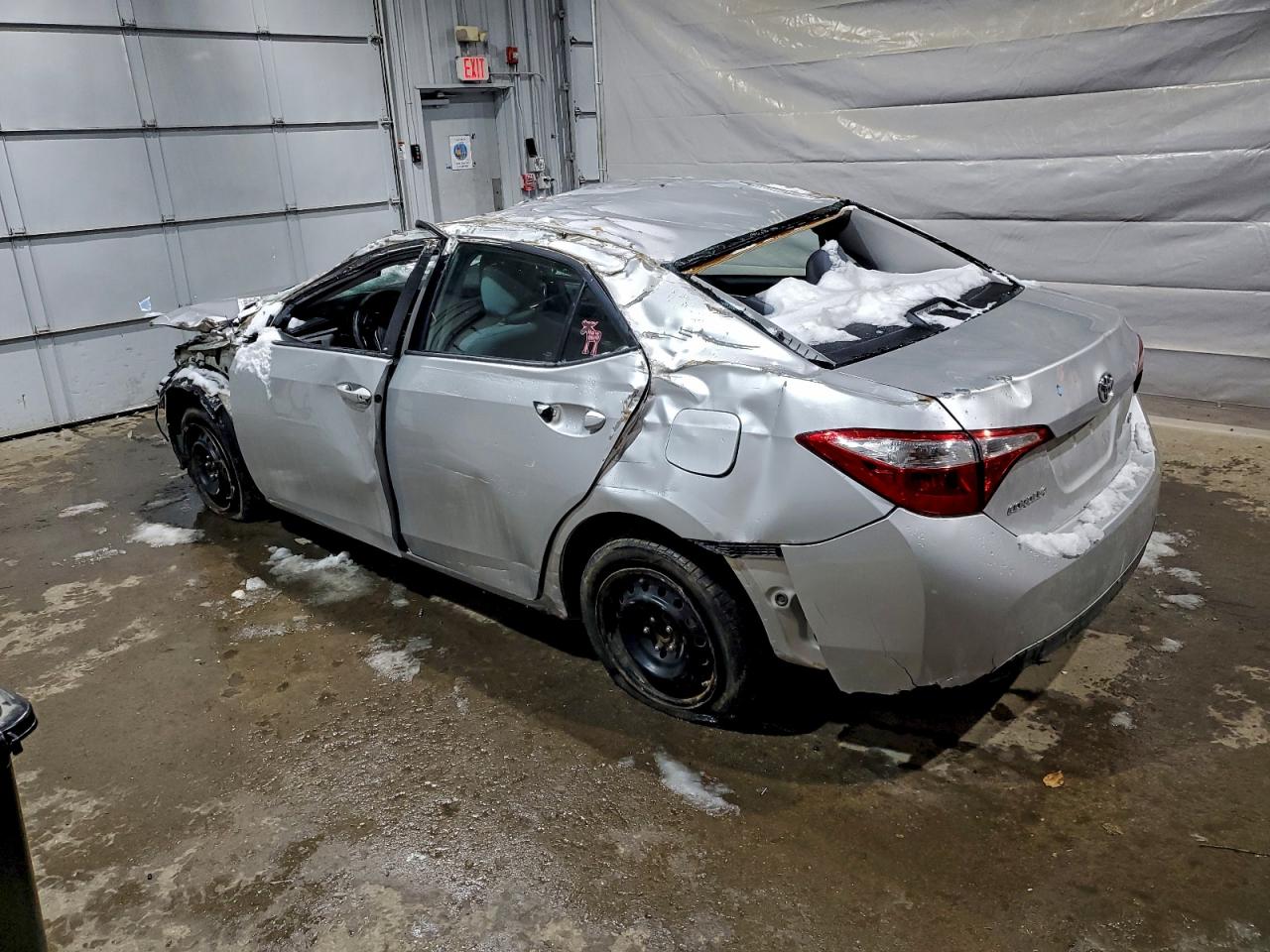 Toyota Corolla L Image 2