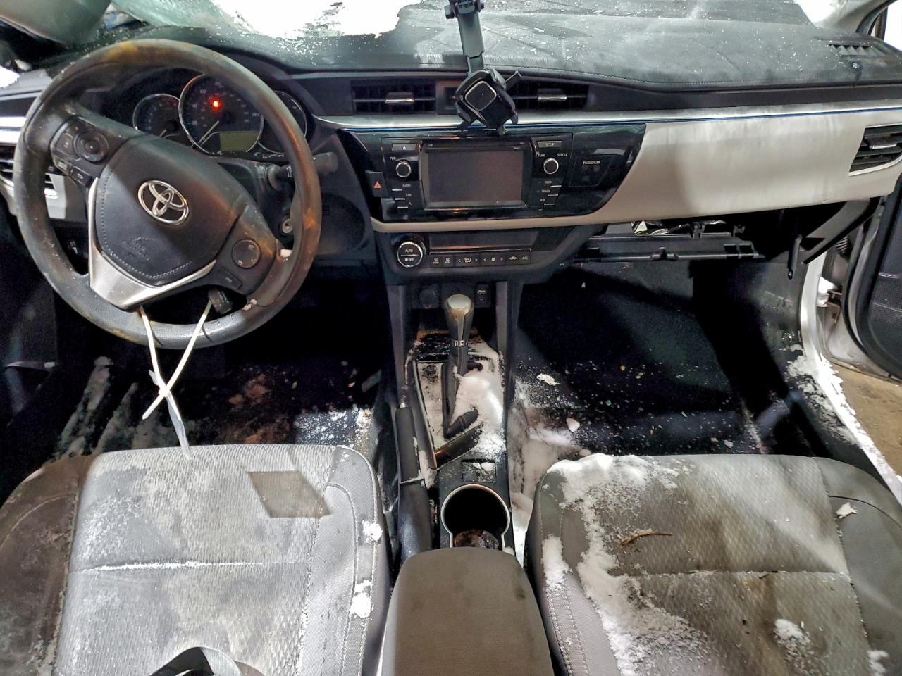 Toyota Corolla L Image 12