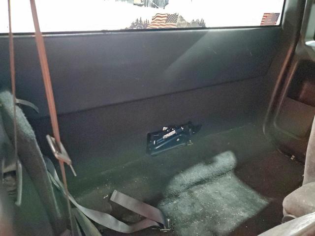 Chevrolet S-10 S10 Image 2