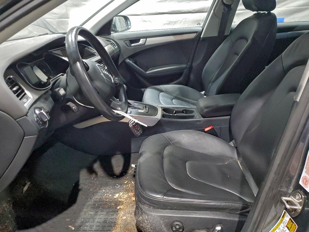 Audi A4 Premium Image 9